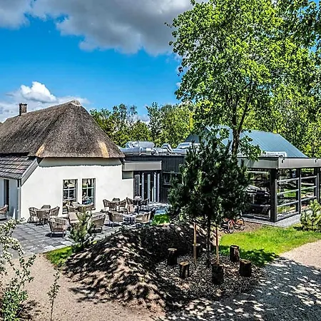 Отель In Near Forest Water
