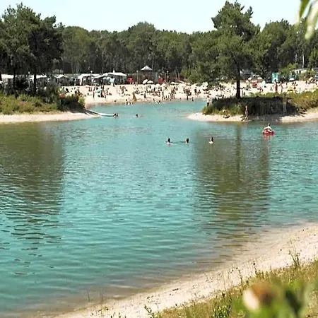Отель In Near Forest Water 2*